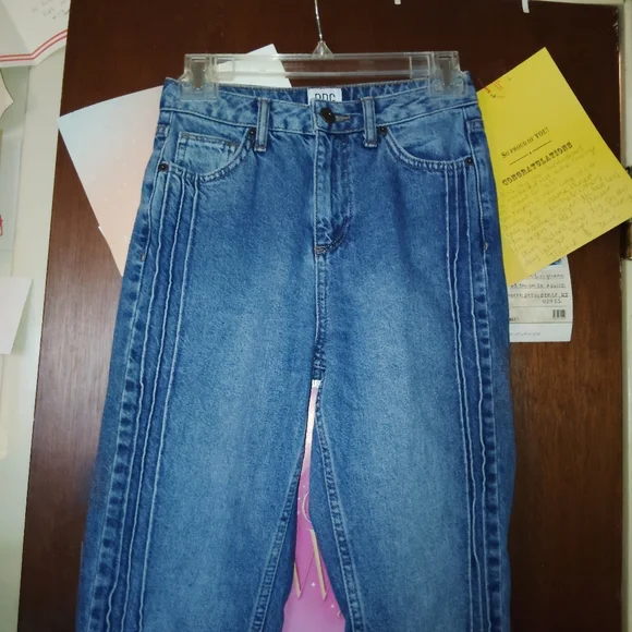 BDG Mom Jeans - Ribbed Seam Detail 25" - Picture 3 of 9